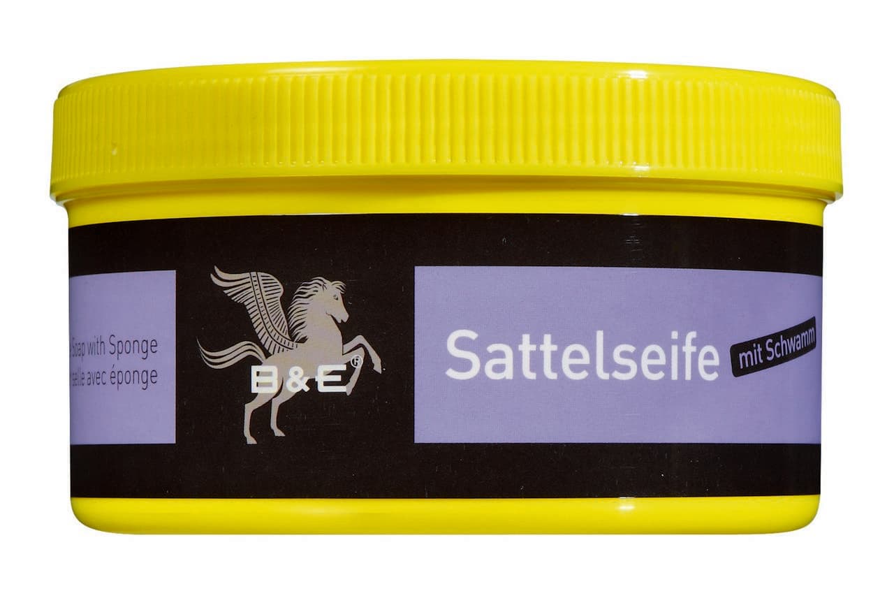 B&E ZADELZEEP PASTA 250 ML MET SPONS